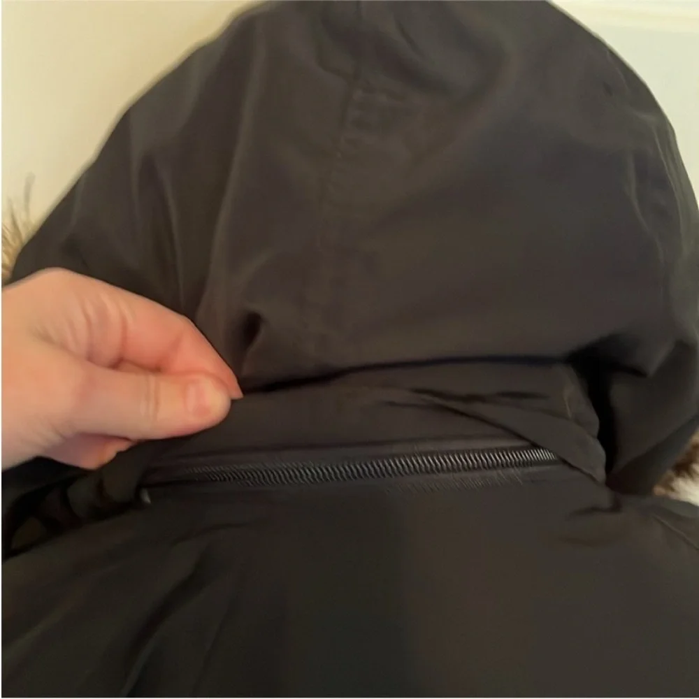 Eddie Bauer Parka, Premium Goose 650 Fill, Like New - Picture 8 of 13